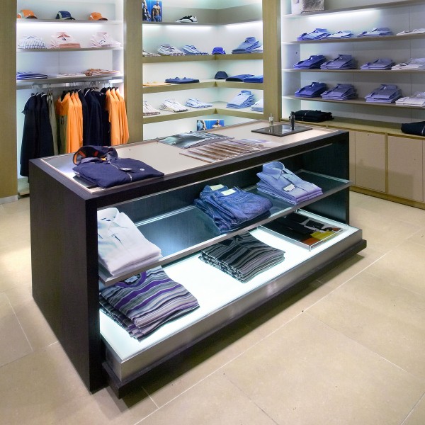 Providing ergonomic and practical display furniture
