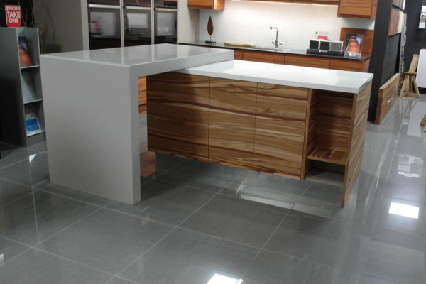 Getacore Veneto Kitchen worktop fabrication in the showroom