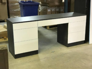 white black worktop